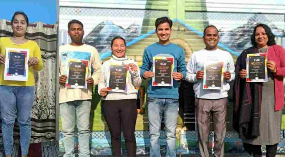 Uttarakhand youth including rajesh chandra set world record in the field of painting.