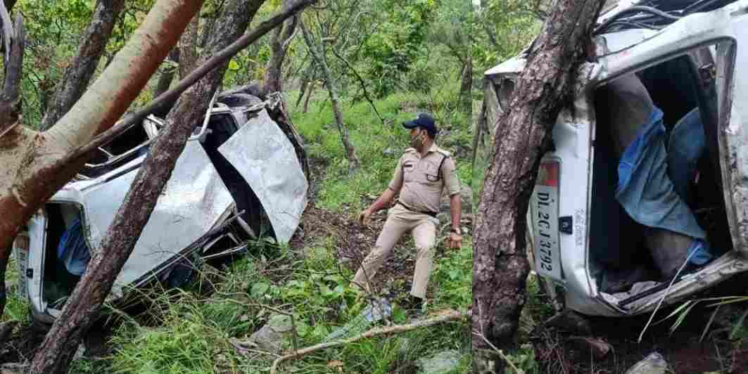 Uttarakhand news: Traumatic road accident in almora, car engulfed in deep gorge, driver dies on the spot