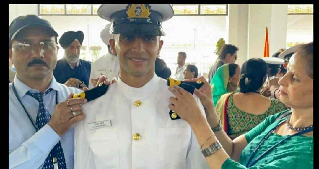 Uttarakhand news: Shivang pandey of Chilianaula ranikhet became a leftinent in the Indian Navy