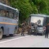 Uttarakhand news: accident between the truck and SSB bus in Tanakpur Pithoragarh Road, 4 soldiers were injured.