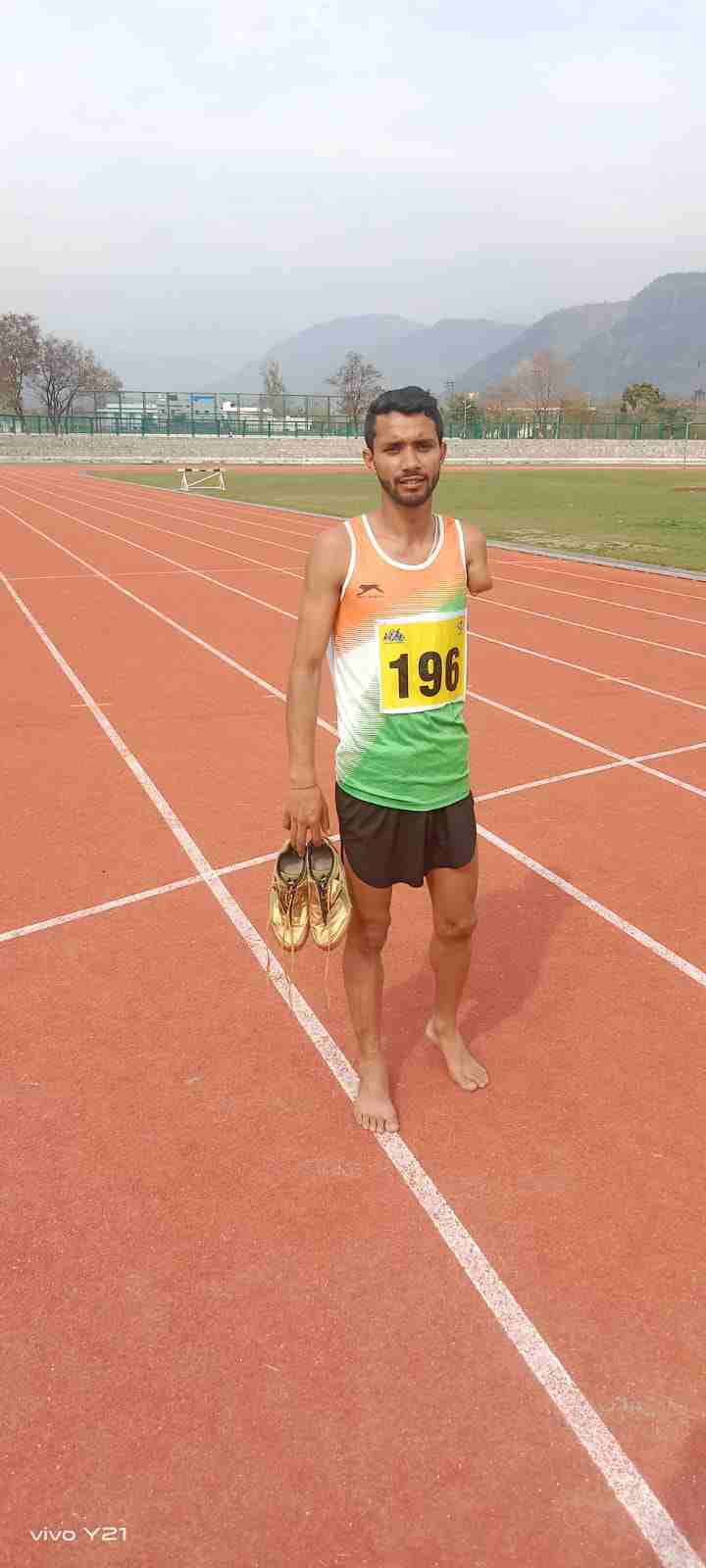 Uttarakhand news: Durga Dutt ruwali of okhalkanda nainital won 2 gold medals in Para Athletics Championship. 