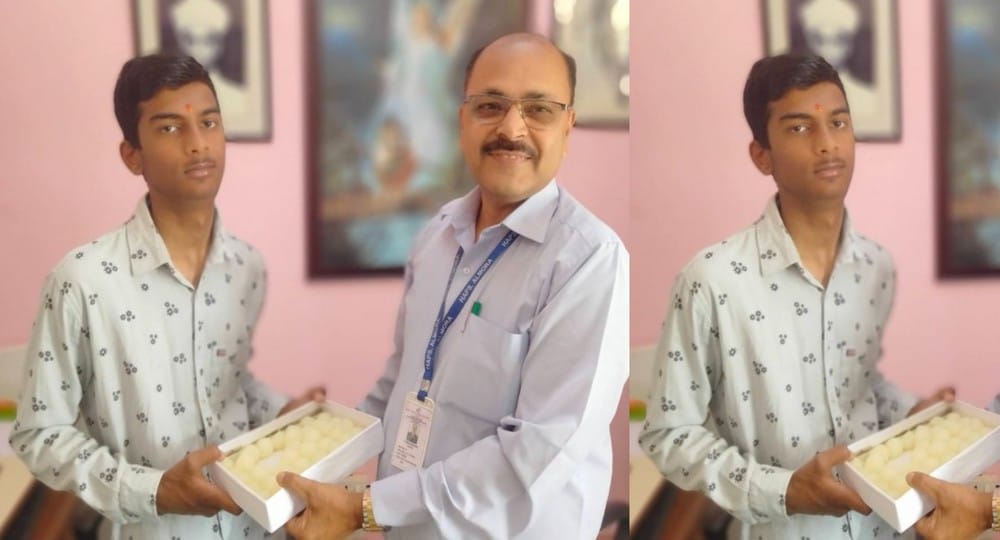 Uttarakhand news: Kaushal Pandey of almora passed NEET and JEE-Advance exam result 2023. NEET JEE-Advance exam result 2023