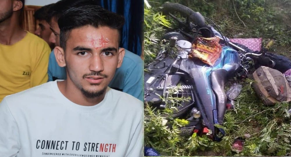 Uttarakhand: bike road accident in gangolihat Pithoragarh, youth Amit Singh died on the spot. Gangolihat bike accident Pithoragarh