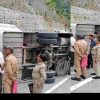 Uttarakhand news:in Tehri Garhwal accident full Bus of passengers overturned in the road