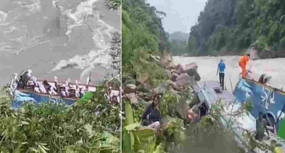 UP Nepal Bus accident today news