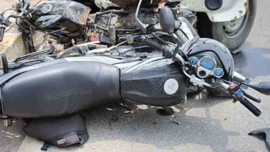 Uttarakhand: haridwar Roorkee News Today bike accident with truck two people lost Life