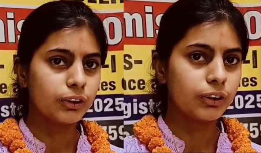 Uttarakhand News: Uttarkashi Komal Kumari UK Board 2nd Topper Goswami Ganesh Datt Saraswati Vidya Mandir