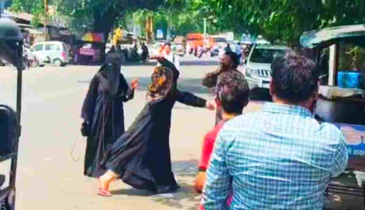 Uttarakhand news hindi: In Haridwar, a woman threw slippers at a couple in love... a big uproar ensued