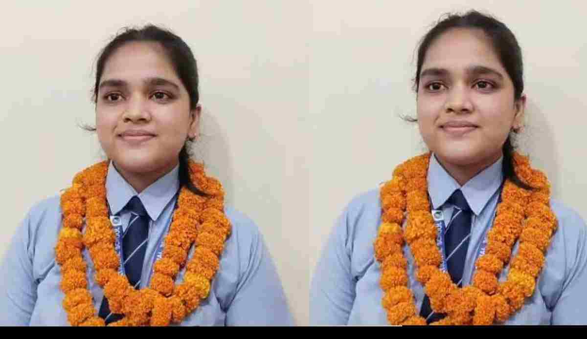 CBSE board 12th Topper: Savi Jain became topper in CBSE board 12th of shamli district up