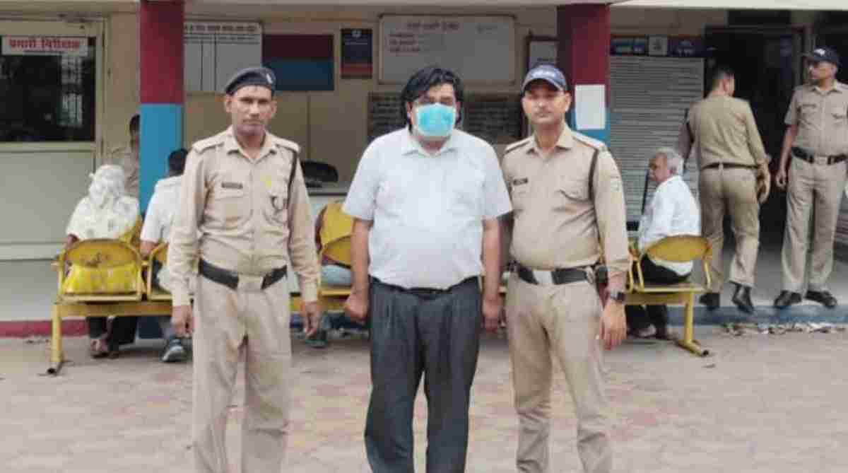 Uttarakhand News: In Roorkee, assistant professor touched the girl students inappropriately