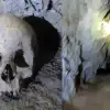 Pithoragarh News: Mysterious cave found in Berinag of Pithoragarh district...