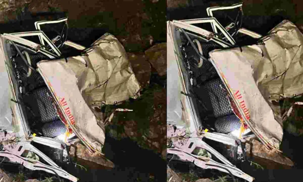 Uttarakhand Pauri Garhwal Accident News thailisen bolero vehicle