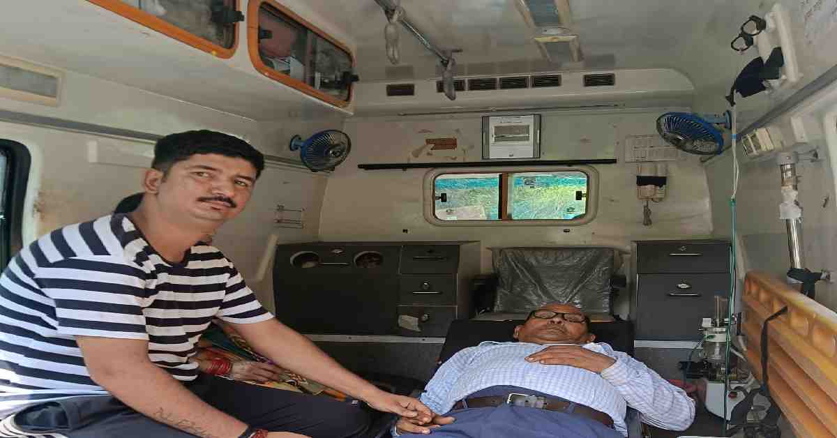 Bhikyasain ambulance pharmacist bhaskar saved bhagh singh life almora uttarakhand news today