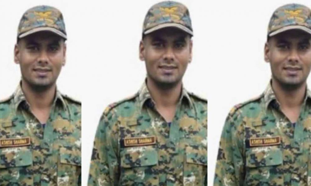 Hawk Force inspector Ashish Sharma of Narsinghpur Madhya Pradesh martyr in Naxal encounter MP uttarakhand breaking news live today