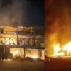 National Breaking 10+ died in bus truck accident karnataka bus fire news