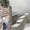 Chamoli News live: Snowstorm in Niti Valley roofs of many houses blown away uttarakhand breaking today.