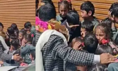 Chamoli teacher news today: farewell of nandanagar teacher Narendra Chauhan viral student crying uttarakhand breaking