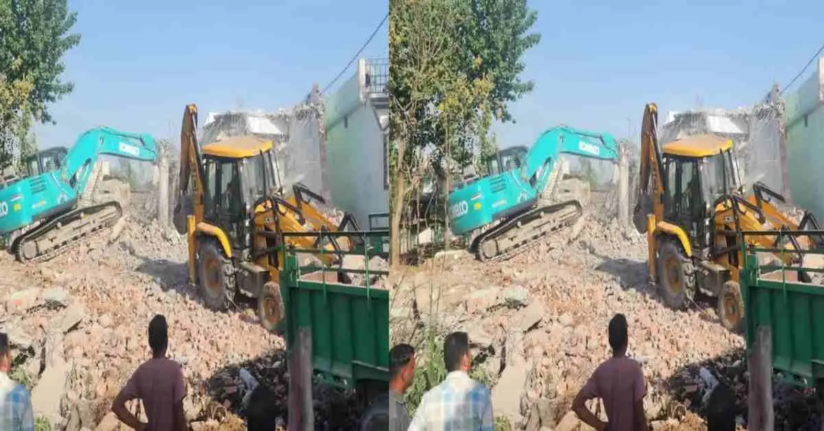 Rudrapur buldozer news today: gularbhoj dineshpur demolishes illegal shrines majar udham Singh Nagar Uttarakhand breaking live
