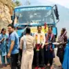 Chamoli News today: bus reached Koteda village in dewal Chamoli first time, the villagers rejoiced PMGSY Road uttarakhand breaking news today