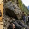 Chamoli News today: 108 driver Digvijay rawat died due to boulder fell landslide tharali uttarakhand breaking news live today