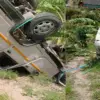 Uttarakhand breaking news: max fell into ditch 3 injured ghat lohaghat Pithoragarh road Champawat accident today