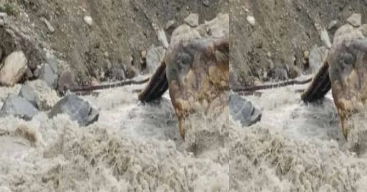 Pithoragarh news today: Dharchula landslide Rain puliya bridge culvert washed away, 22 roads closed update.