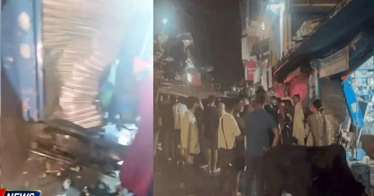 Chamoli accident news today: A Sumo vehicle plowed scooters and crashed into a shop joshimath road.